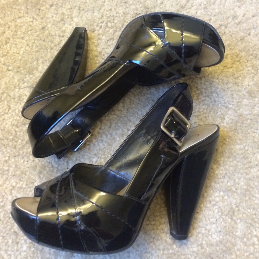 Jessica Simpson Peep Toes!